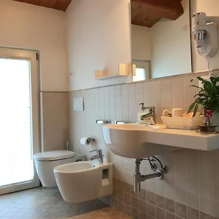 Beehouse - La Casa Delle Api *